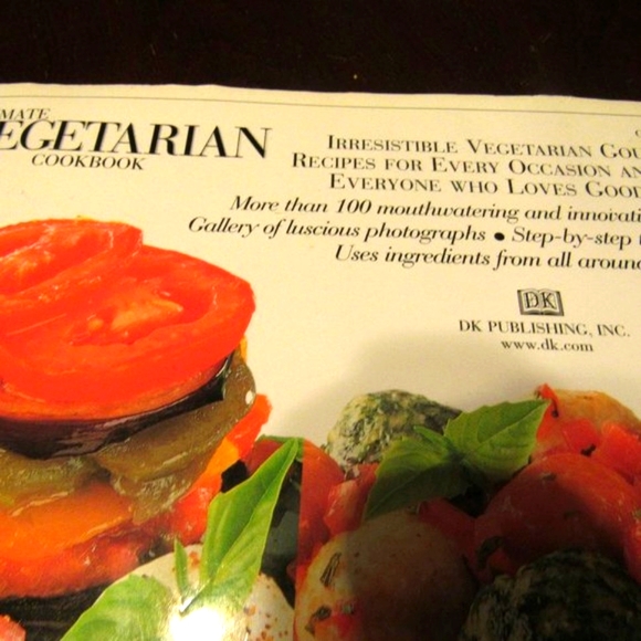 🫛🫑🥕 Incredible Vintage "Ultimate Vegetarian Cookbook" - HC - Picture 6 of 15